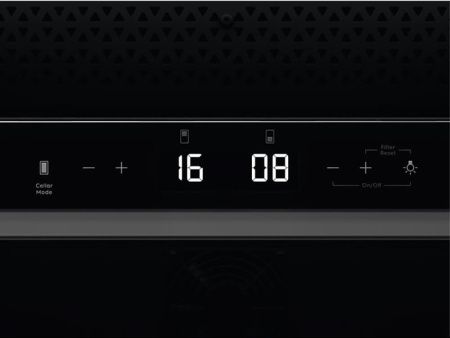 Встраиваемый винный шкаф Electrolux EWUD040B8B купить за 219&nbsp;000 ₽ в Москве с доставкой по РФ