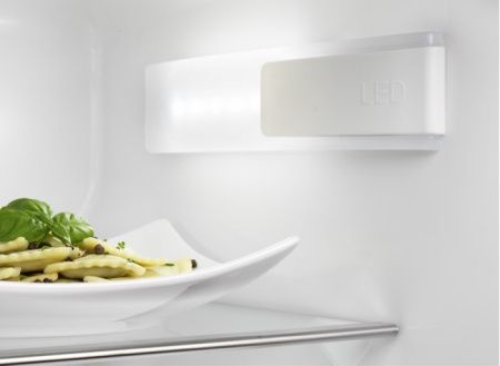 Встраиваемый холодильник Electrolux ENN 3153 AOW - купить онлайн, цена 110 700 ₽, стоимость доставки по МСК и РФ от 300 рублей, заказать сейчас! Встраиваемый холодильник Electrolux ENN 3153 AOW купить за 110 700 ₽ в Москве с доставкой по РФ