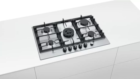 Газовая варочная панель Bosch PCQ7A5M90R купить за 67&nbsp;560.47 ₽ в Москве с доставкой по РФ