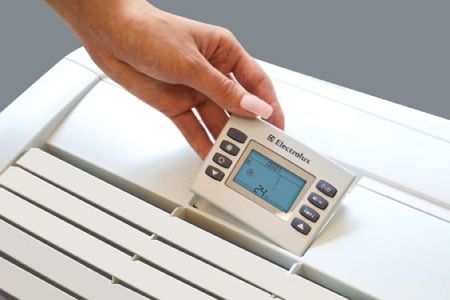 Мобильный кондиционер Electrolux EACM-12 EZ/N3 купить за 50&nbsp;700 ₽ в Москве с доставкой по РФ