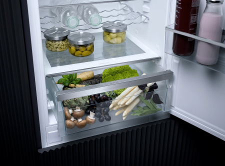Встраиваемый холодильник Miele KFN 7733 E новый, без коробки - купить онлайн, цена 211 200 ₽, стоимость доставки по МСК и РФ от 300 рублей, заказать сейчас! Встраиваемый холодильник Miele KFN 7733 E новый, без коробки купить за 211 200 ₽ в Москве с доставкой по РФ