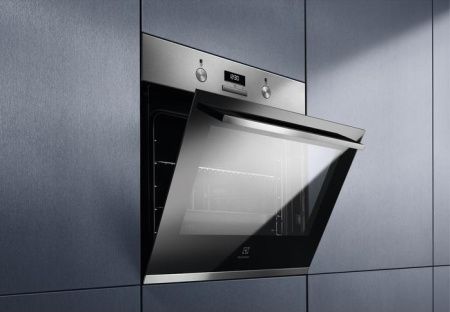 Духовой шкаф Electrolux KOF3H70X купить за 61&nbsp;560 ₽ в Москве с доставкой по РФ