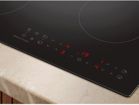 Варочная панель индукционная Electrolux EIT60433CT купить за 46&nbsp;900.00 ₽ в Москве с доставкой по РФ