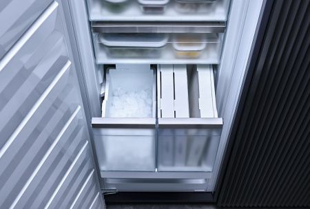 Встраиваемый морозильник Miele FNS 7794 E купить за 468&nbsp;000 ₽ в Москве с доставкой по РФ