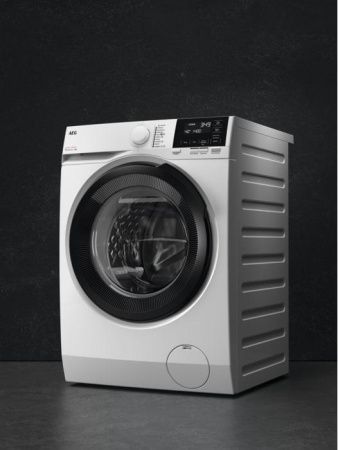 Стиральная машина AEG LFR61944BE купить за 52&nbsp;900 ₽ в Москве с доставкой по РФ