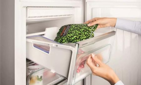 Морозильная камера Liebherr GN 4375 Premium NoFrost купить за 224&nbsp;390.33 ₽ в Москве с доставкой по РФ