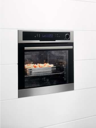 Духовой шкаф Electrolux EOB8757AOX купить за 197&nbsp;500 ₽ в Москве с доставкой по РФ