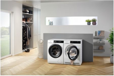 Стиральная машина Electrolux EW8F228SP купить за 110&nbsp;000 ₽ в Москве с доставкой по РФ