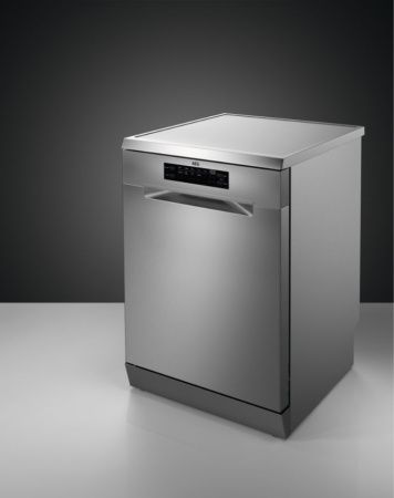 Отдельностоящая посудомоечная машина AEG FFB53927ZM купить за 68&nbsp;900 ₽ в Москве с доставкой по РФ