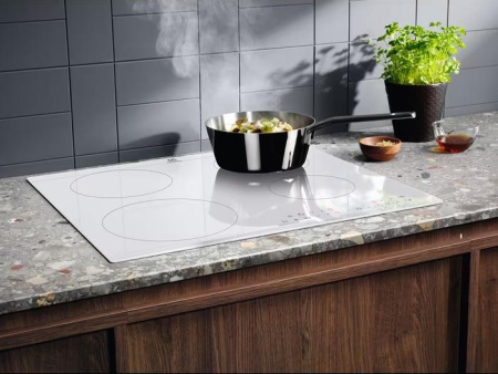 Варочная панель Electrolux LIR60430BW - купить онлайн, цена 77 000 ₽, стоимость доставки по МСК и РФ от 300 рублей, заказать сейчас! Варочная панель Electrolux LIR60430BW купить за 77 000 ₽ в Москве с доставкой по РФ