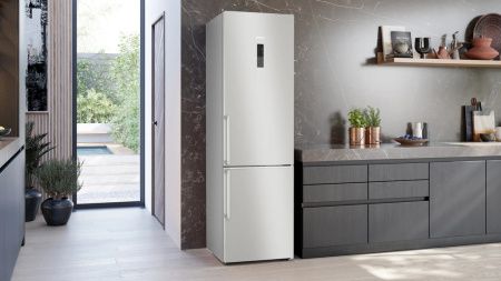 Холодильник Siemens KG39NAICT - купить онлайн, цена 126 600 ₽, стоимость доставки по МСК и РФ от 300 рублей, заказать сейчас! Холодильник Siemens KG39NAICT купить за 126 600 ₽ в Москве с доставкой по РФ