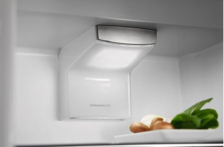 Встраиваемый холодильник Electrolux RNT8TE18S - купить онлайн, цена 124 650 ₽, стоимость доставки по МСК и РФ от 300 рублей, заказать сейчас! Встраиваемый холодильник Electrolux RNT8TE18S купить за 124 650 ₽ в Москве с доставкой по РФ