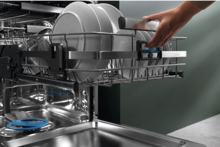 Electrolux EEC967300L купить за 127&nbsp;700 ₽ в Москве с доставкой по РФ
