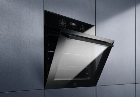 Духовой шкаф Electrolux OEF5C70BZ купить за 51&nbsp;990 ₽ в Москве с доставкой по РФ