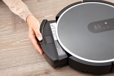 Робот-пылесос Miele SJQL0 Scout RX1 - купить онлайн, цена 83 200 ₽, стоимость доставки по МСК и РФ от 300 рублей, заказать сейчас! Робот-пылесос Miele SJQL0 Scout RX1 купить за 83 200 ₽ в Москве с доставкой по РФ