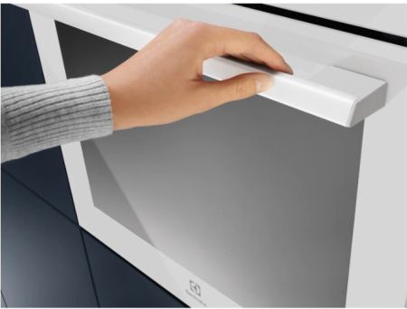 Духовой шкаф Electrolux OKC8H39WV купить за 431&nbsp;200 ₽ в Москве с доставкой по РФ