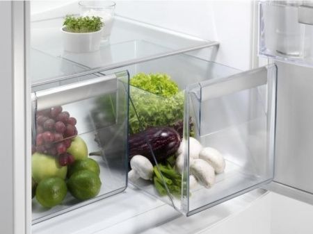 Холодильник Electrolux EN 3452 JOW - купить онлайн, цена 110 800 ₽, стоимость доставки по МСК и РФ от 300 рублей, заказать сейчас! Холодильник Electrolux EN 3452 JOW купить за 110 800 ₽ в Москве с доставкой по РФ