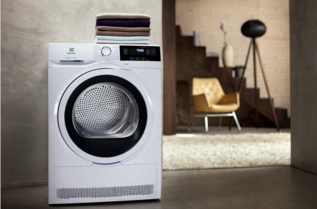 Сушильная машина Electrolux EW8HR359S купить за 82&nbsp;770 ₽ в Москве с доставкой по РФ