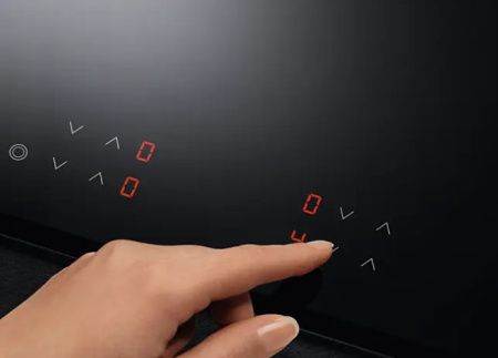 Варочная панель AEG HK 624000 XB - купить онлайн, цена 34 780 ₽, стоимость доставки по МСК и РФ от 300 рублей, заказать сейчас! Варочная панель AEG HK 624000 XB купить за 34 780 ₽ в Москве с доставкой по РФ