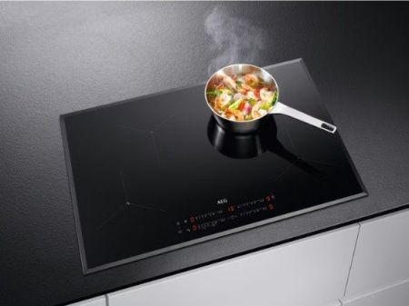 Варочная панель AEG IAE84431FB купить за 70&nbsp;110 ₽ в Москве с доставкой по РФ