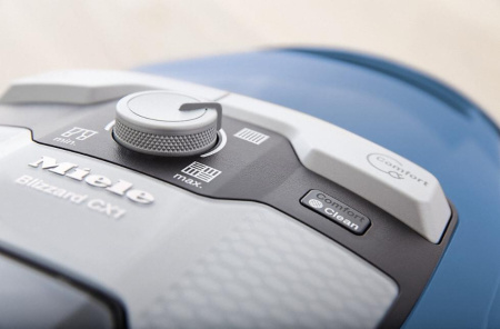 Пылесос Miele SKCR 3 Blizzard CX 1 Parquet синий - купить онлайн, цена 60 900 ₽, стоимость доставки по МСК и РФ от 300 рублей, заказать сейчас! Пылесос Miele SKCR 3 Blizzard CX 1 Parquet синий купить за 60 900 ₽ в Москве с доставкой по РФ