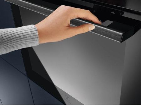 Духовой шкаф Electrolux EOE5C71Z купить за 53&nbsp;960 ₽ в Москве с доставкой по РФ
