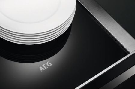 Ящик для подогрева посуды AEG KDE911424M купить за 98&nbsp;170 ₽ в Москве с доставкой по РФ