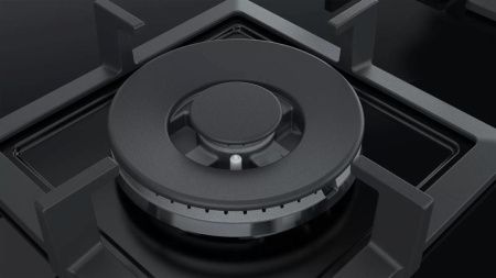 Газовая варочная панель Bosch PPC6A6B20 - купить онлайн, цена 38 610.14 ₽, стоимость доставки по МСК и РФ от 300 рублей, заказать сейчас! Газовая варочная панель Bosch PPC6A6B20 купить за 38 610.14 ₽ в Москве с доставкой по РФ