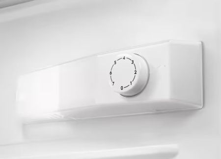 Холодильник Electrolux LXB1AE13W0 - купить онлайн, цена 38 030 ₽, стоимость доставки по МСК и РФ от 300 рублей, заказать сейчас! Холодильник Electrolux LXB1AE13W0 купить за 38 030 ₽ в Москве с доставкой по РФ