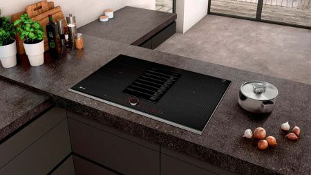 Индукционная варочная панель со встроенной вытяжкой Neff T58TS6BN0 купить за 718&nbsp;100 ₽ в Москве с доставкой по РФ