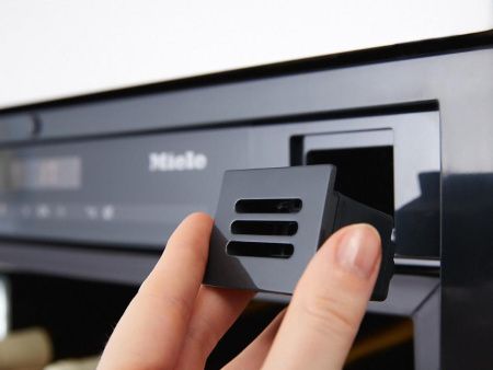 Встраиваемый винный холодильник Miele KWT 6422 iG OBSW купить за 468&nbsp;000 ₽ в Москве с доставкой по РФ