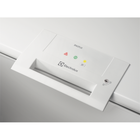 Морозильный ларь Electrolux EC 3201 AOW купить за 111&nbsp;000 ₽ в Москве с доставкой по РФ