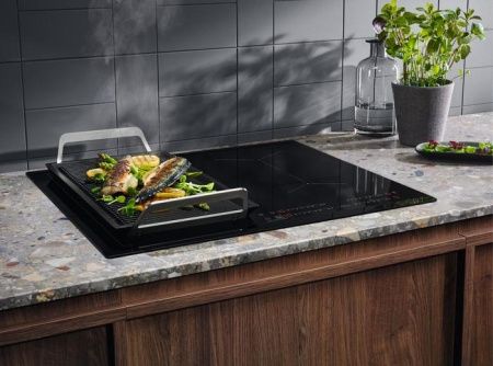 Варочная панель Electrolux CIV65440BK купить за 77&nbsp;990 ₽ в Москве с доставкой по РФ