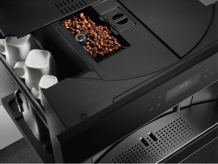 Встраиваемая кофемашина AEG KKB894500B - купить онлайн, цена 533 910.00 ₽, стоимость доставки по МСК и РФ от 300 рублей, заказать сейчас! Встраиваемая кофемашина AEG KKB894500B купить за 533 910.00 ₽ в Москве с доставкой по РФ