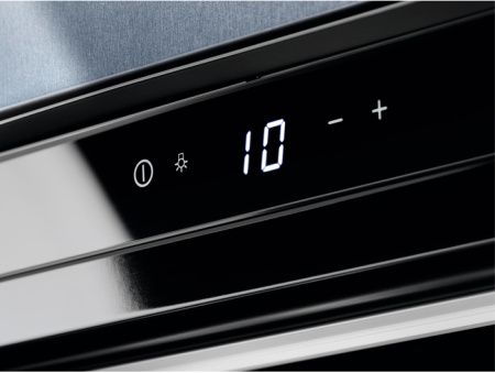 Встраиваемый винный шкаф Electrolux KBW5X - купить онлайн, цена 149 000 ₽, стоимость доставки по МСК и РФ от 300 рублей, заказать сейчас! Встраиваемый винный шкаф Electrolux KBW5X купить за 149 000 ₽ в Москве с доставкой по РФ