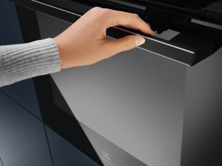 Духовой шкаф Electrolux OEF5E50Z купить за 73&nbsp;920 ₽ в Москве с доставкой по РФ