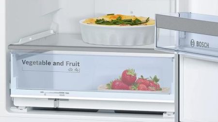 Двухкамерный холодильник Bosch KGN 39LQ10 R - купить онлайн, цена 79 999 ₽, стоимость доставки по МСК и РФ от 300 рублей, заказать сейчас! Двухкамерный холодильник Bosch KGN 39LQ10 R купить за 79 999 ₽ в Москве с доставкой по РФ