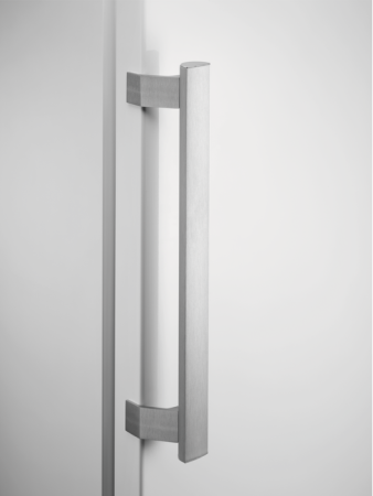 Морозильная камера Electrolux RUT5NF28W1 - купить онлайн, цена 101 520 ₽, стоимость доставки по МСК и РФ от 300 рублей, заказать сейчас! Морозильная камера Electrolux RUT5NF28W1 купить за 101 520 ₽ в Москве с доставкой по РФ