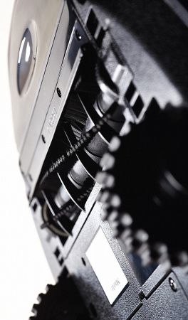 Робот-пылесос Miele SJQL0 Scout RX1 - купить онлайн, цена 83 200 ₽, стоимость доставки по МСК и РФ от 300 рублей, заказать сейчас! Робот-пылесос Miele SJQL0 Scout RX1 купить за 83 200 ₽ в Москве с доставкой по РФ