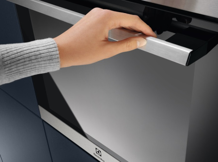 Духовой шкаф Electrolux OEM3H40TX купить за 85&nbsp;120 ₽ в Москве с доставкой по РФ
