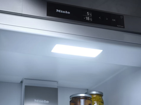 Встраиваемый холодильник Miele KFN 7733 E новый, без коробки - купить онлайн, цена 211 200 ₽, стоимость доставки по МСК и РФ от 300 рублей, заказать сейчас! Встраиваемый холодильник Miele KFN 7733 E новый, без коробки купить за 211 200 ₽ в Москве с доставкой по РФ