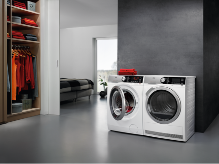 Стиральная машина AEG L8FEC68SR купить за 55&nbsp;900 ₽ в Москве с доставкой по РФ