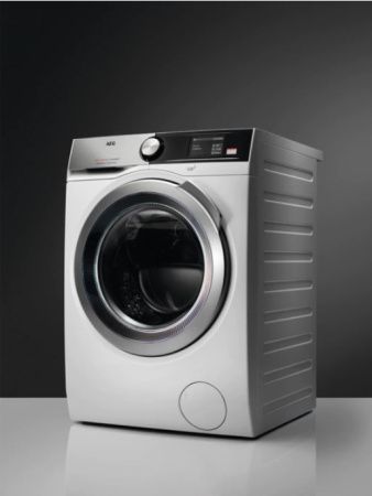 Стиральная машина AEG L9FEA69S купить за 75&nbsp;900 ₽ в Москве с доставкой по РФ