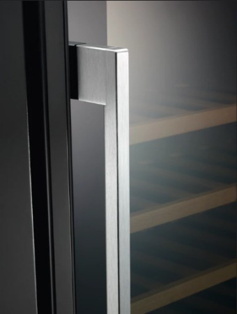 Встраиваемый винный шкаф AEG SWB63001DG купить за 59&nbsp;900 ₽ в Москве с доставкой по РФ