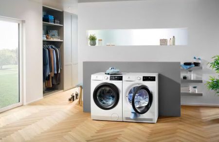 Стиральная машина Electrolux EW8F328SP купить за 129&nbsp;600 ₽ в Москве с доставкой по РФ