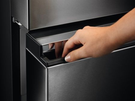 Холодильник Electrolux LLI9VF54X0 - купить онлайн, цена 419 990 ₽, стоимость доставки по МСК и РФ от 300 рублей, заказать сейчас! Холодильник Electrolux LLI9VF54X0 купить за 419 990 ₽ в Москве с доставкой по РФ