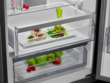 Холодильник AEG RCB736E5MX - купить онлайн, цена 101 380 ₽, стоимость доставки по МСК и РФ от 300 рублей, заказать сейчас! Холодильник AEG RCB736E5MX купить за 101 380 ₽ в Москве с доставкой по РФ