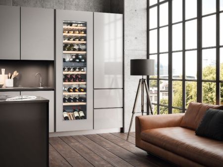 Винный шкаф Liebherr WPgbi 5272 Vinidor Selection - купить онлайн, цена 605 000.42 ₽, стоимость доставки по МСК и РФ от 300 рублей, заказать сейчас! Винный шкаф Liebherr WPgbi 5272 Vinidor Selection купить за 605 000.42 ₽ в Москве с доставкой по РФ