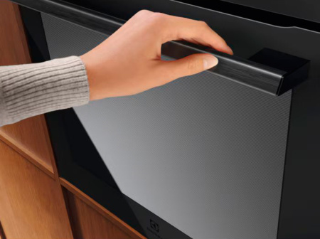 Духовой шкаф Electrolux EOE9P3XT - купить онлайн, цена 98 900.00 ₽, стоимость доставки по МСК и РФ от 300 рублей, заказать сейчас! Духовой шкаф Electrolux EOE9P3XT купить за 98 900.00 ₽ в Москве с доставкой по РФ