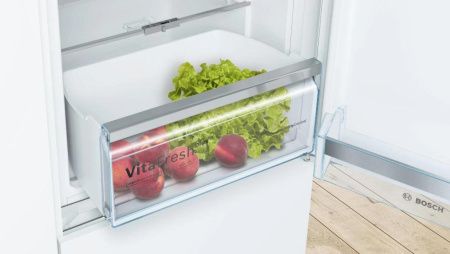 Встраиваемый холодильник Bosch KIN86HD20R - купить онлайн, цена 273 000.10 ₽, стоимость доставки по МСК и РФ от 300 рублей, заказать сейчас! Встраиваемый холодильник Bosch KIN86HD20R купить за 273 000.10 ₽ в Москве с доставкой по РФ